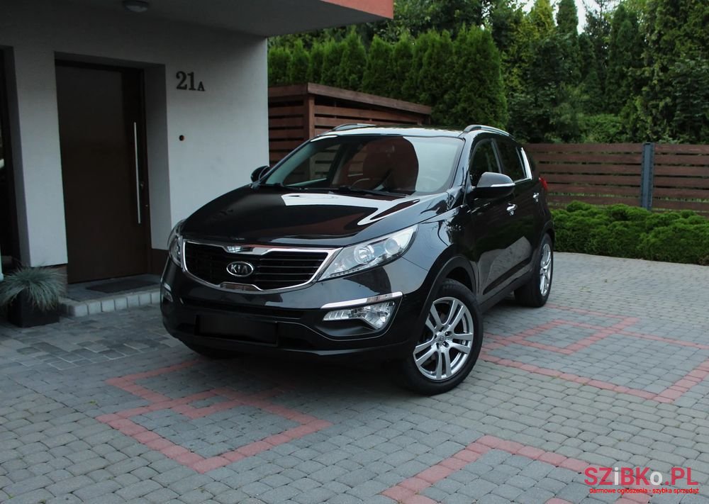 2010' Kia Sportage photo #3