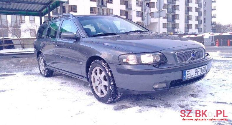 2004' Volvo V70 photo #1