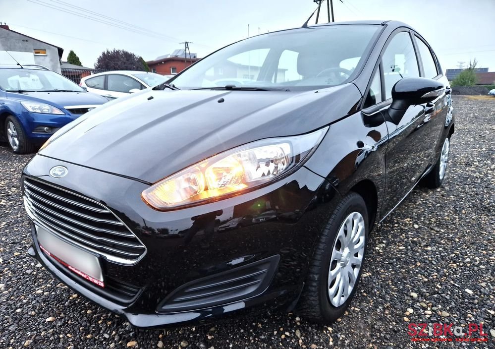 2013' Ford Fiesta 1.25 Trend photo #2