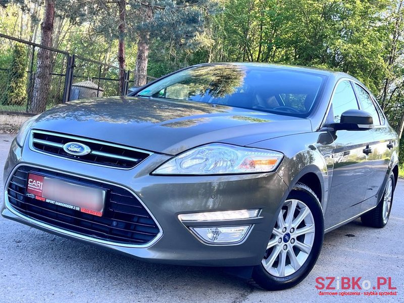 2012' Ford Mondeo photo #2