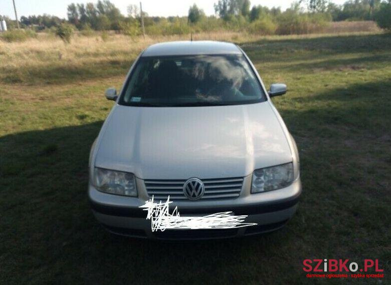 1999' Volkswagen Bora photo #1