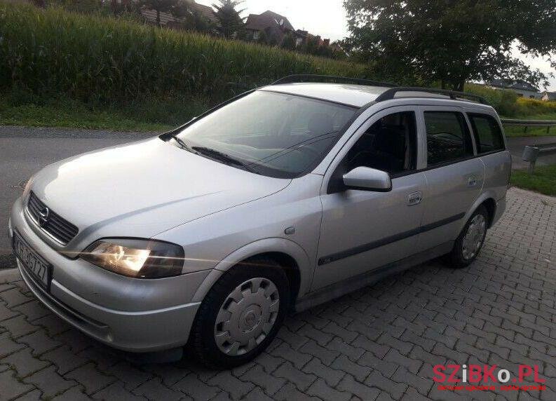 2004' Opel Astra photo #1