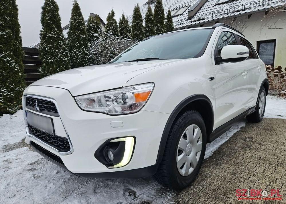 2016' Mitsubishi ASX photo #1