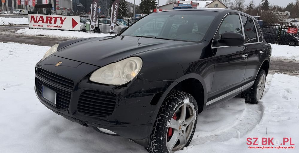 2004' Porsche Cayenne Turbo photo #2