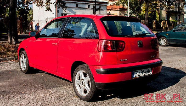 2002' SEAT Ibiza photo #1