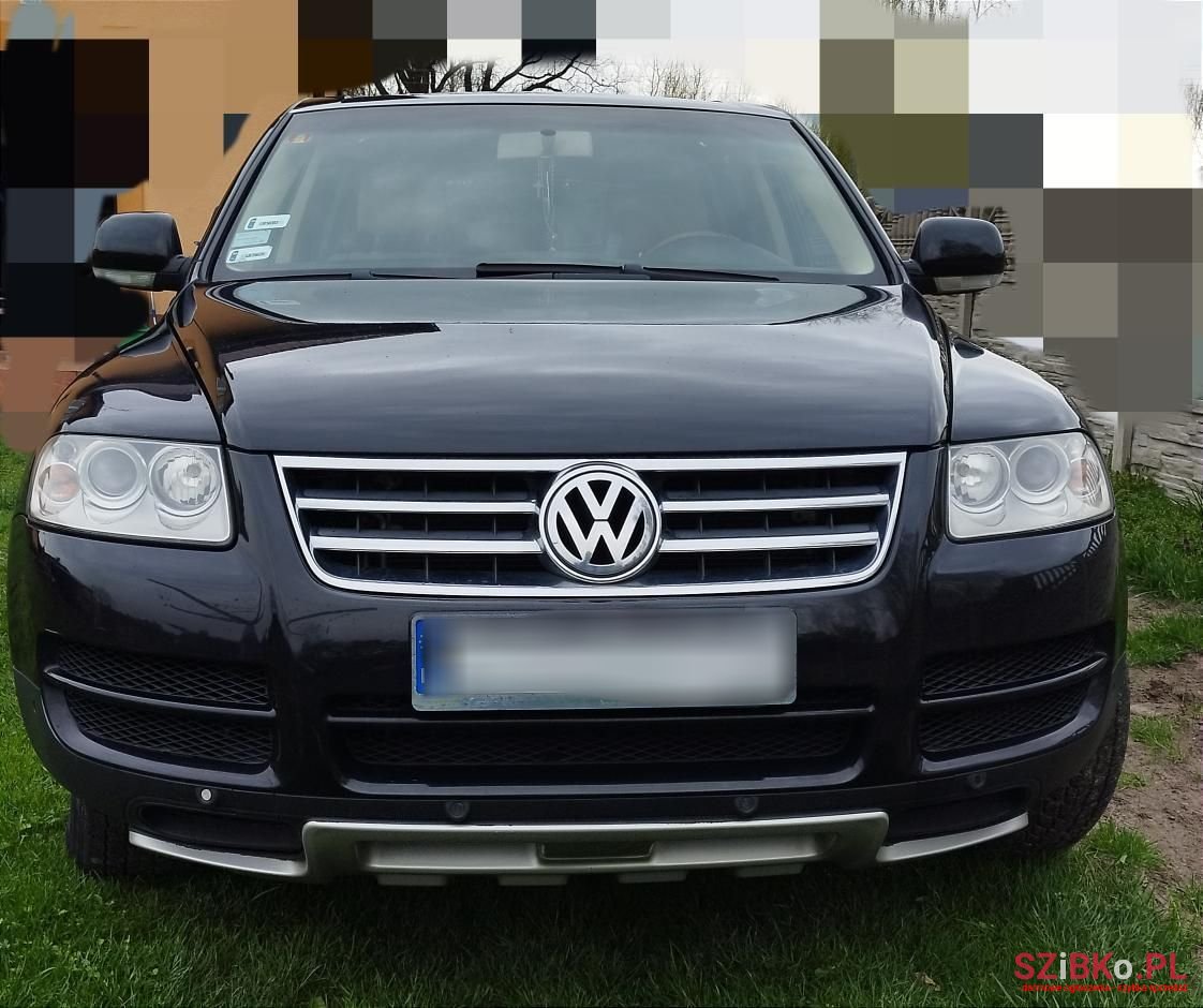2005' Volkswagen Touareg photo #3