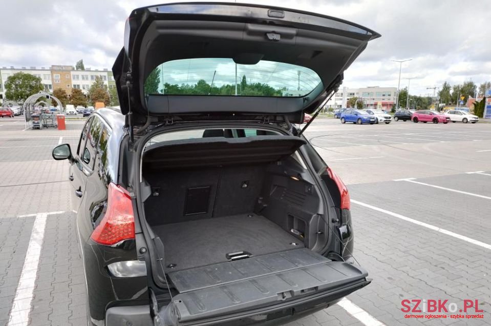 2011' Peugeot 3008 photo #5