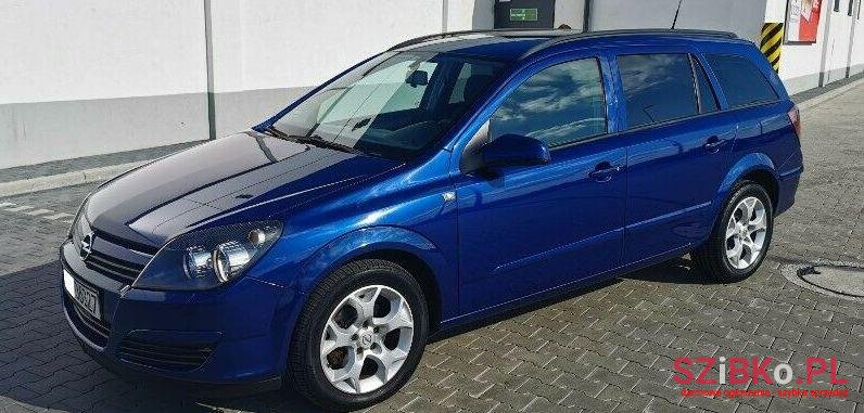 2005' Opel Astra photo #1