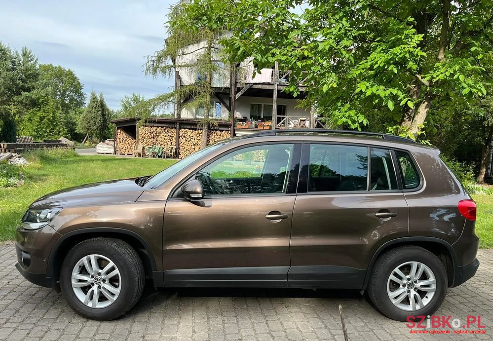 2012' Volkswagen Tiguan photo #6