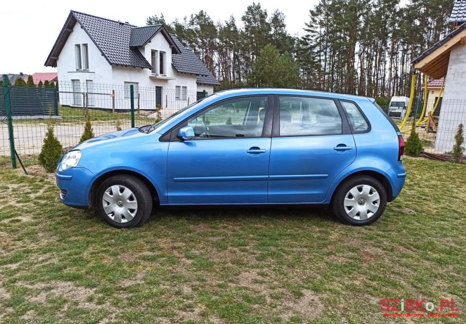 2007' Volkswagen Polo photo #2