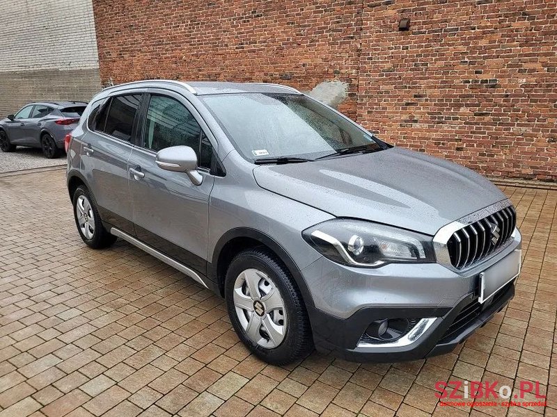 2017' Suzuki SX4 S-Cross 1.0 T Premium photo #6