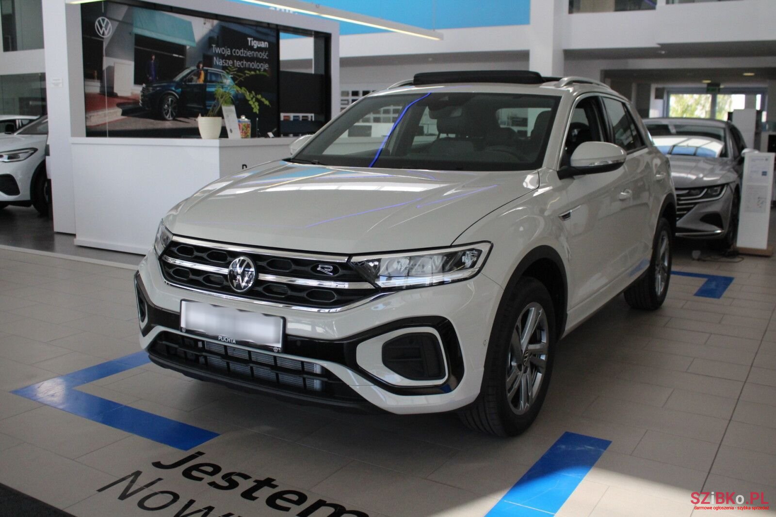 2023' Volkswagen T-Roc photo #1