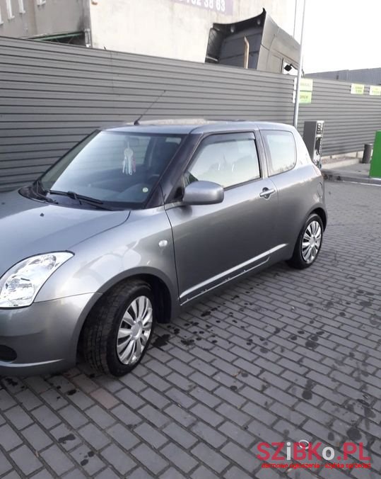 2006' Suzuki Swift photo #2