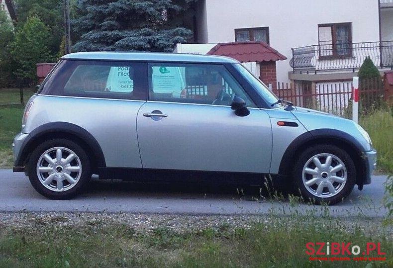 2002' MINI One photo #1