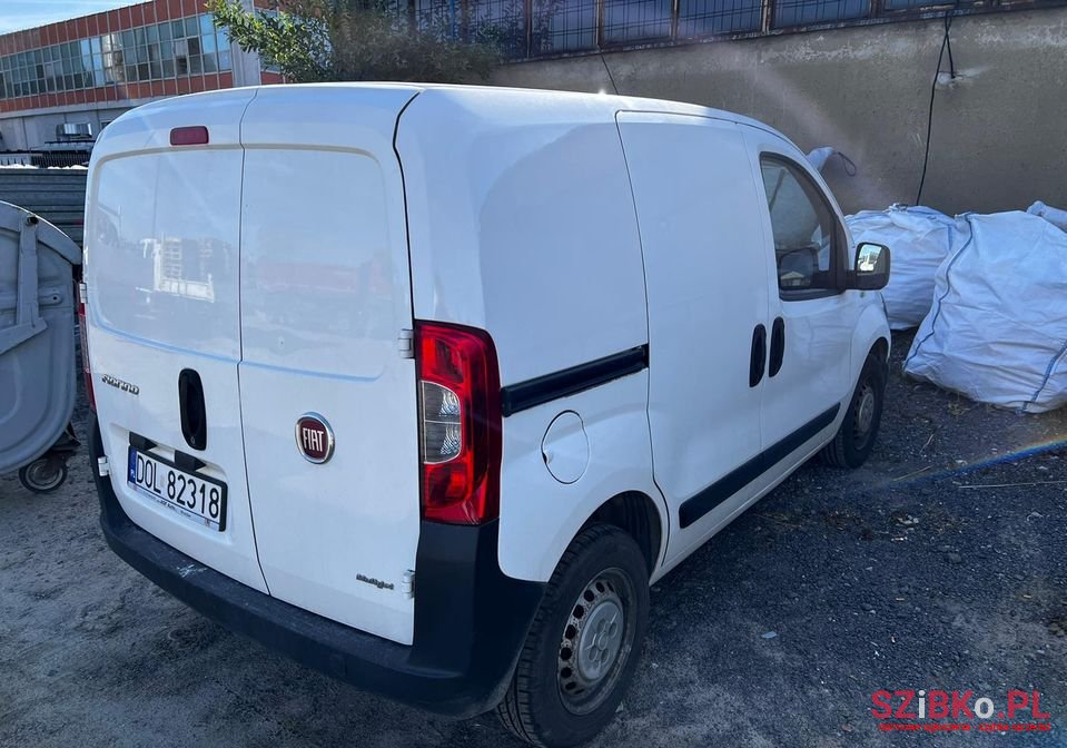 2014' Fiat Fiorino photo #2