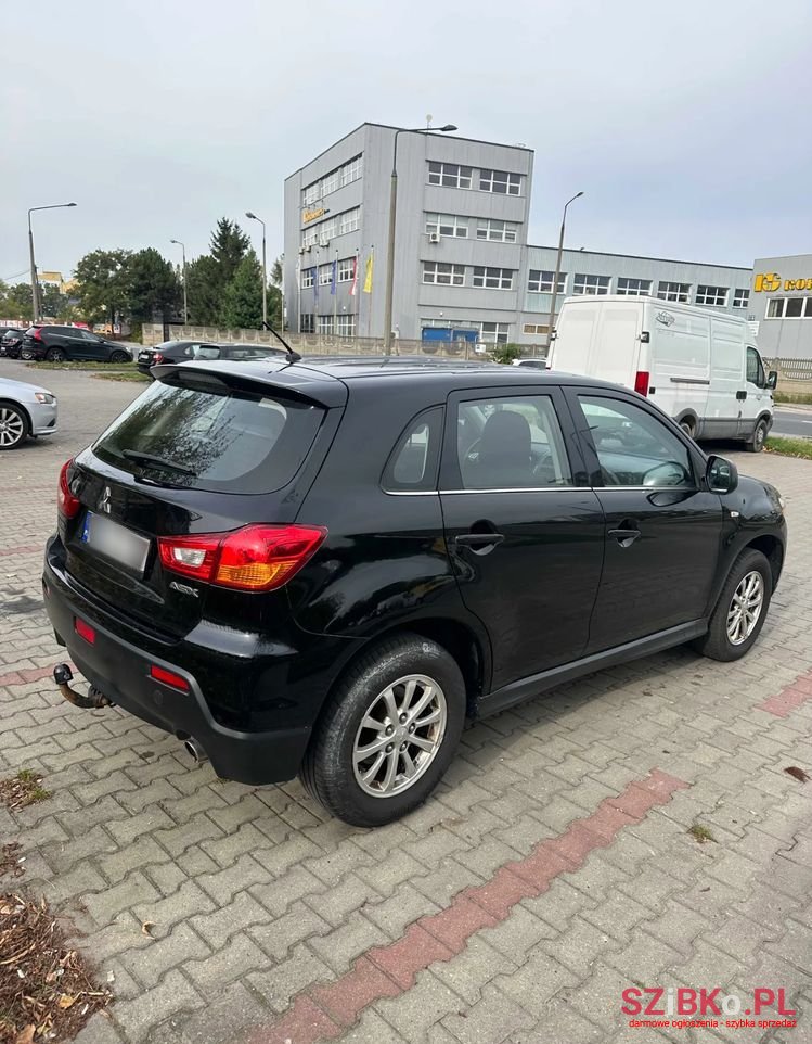 2011' Mitsubishi ASX photo #4