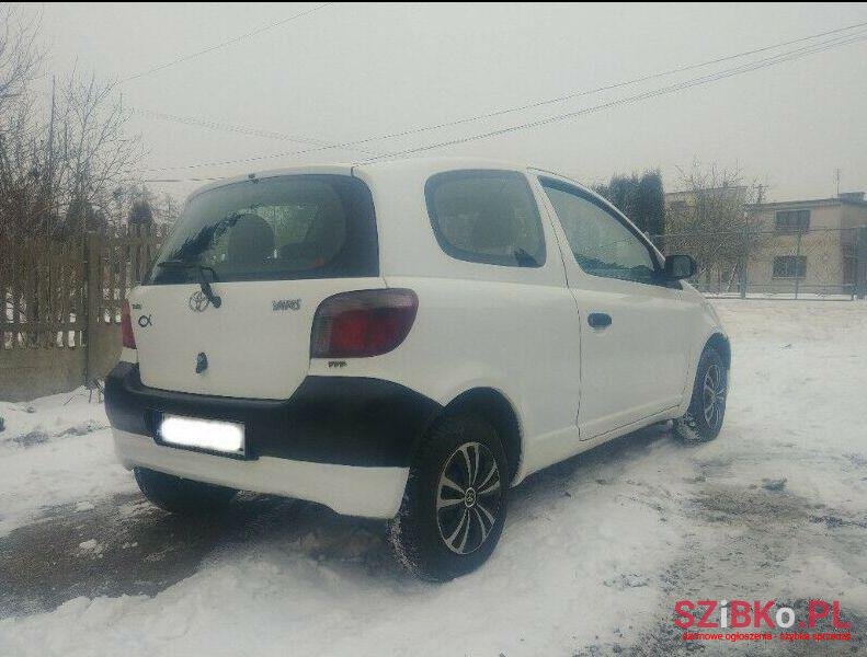 2003' Toyota Yaris photo #1