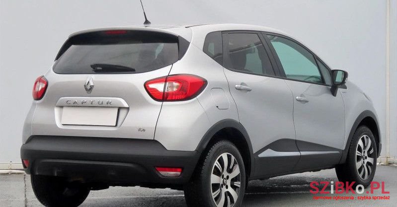 2016' Renault Captur photo #3