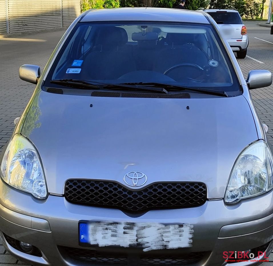 2005' Toyota Yaris photo #3