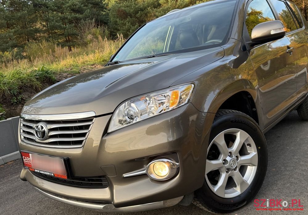 2010' Toyota RAV4 10-13 photo #3