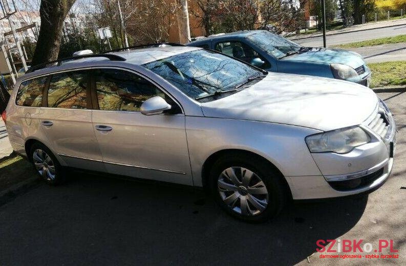 2005' Volkswagen Passat photo #1