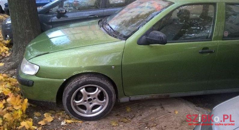 2001' SEAT Cordoba photo #4