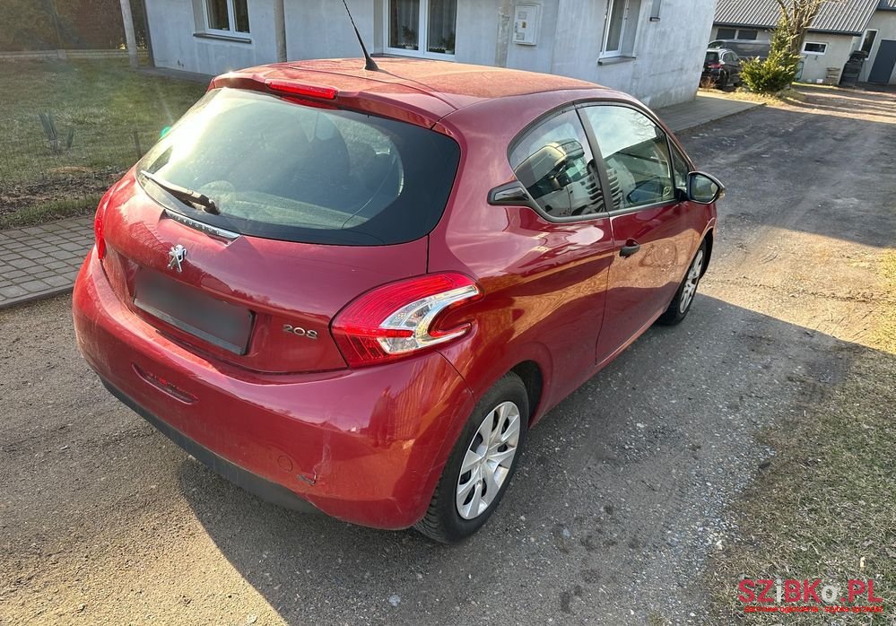 2013' Peugeot 208 photo #4
