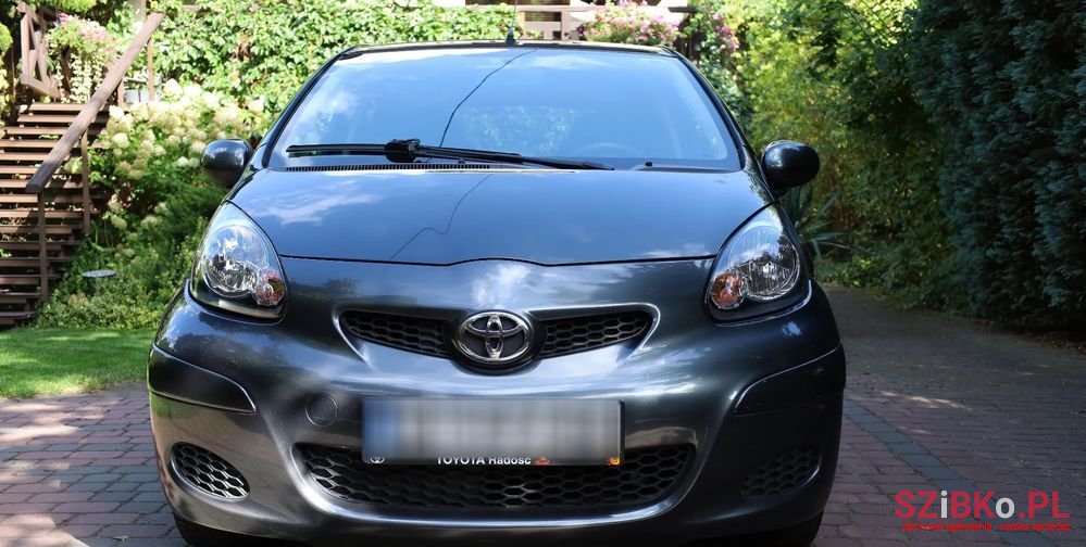2011' Toyota Aygo photo #2