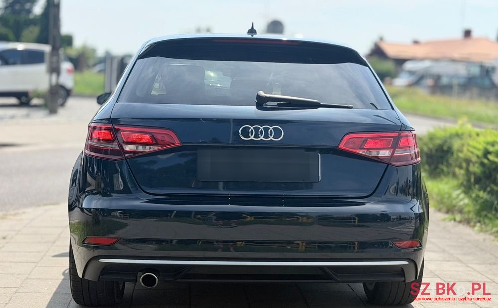2017' Audi A3 Sportback photo #4
