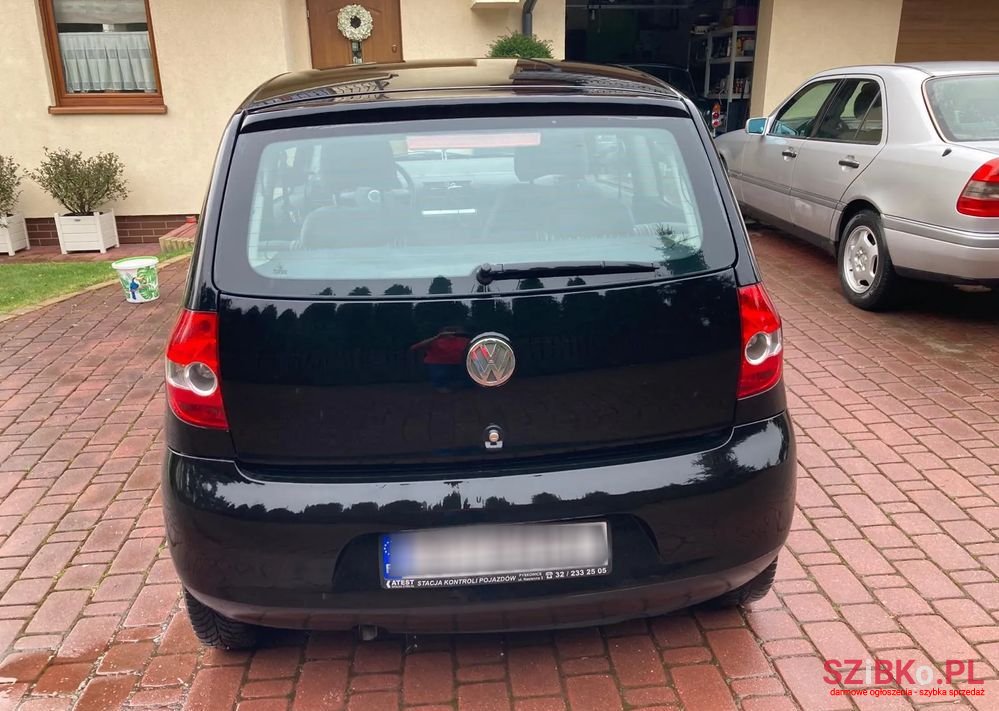 2006' Volkswagen Fox 1.2 photo #3