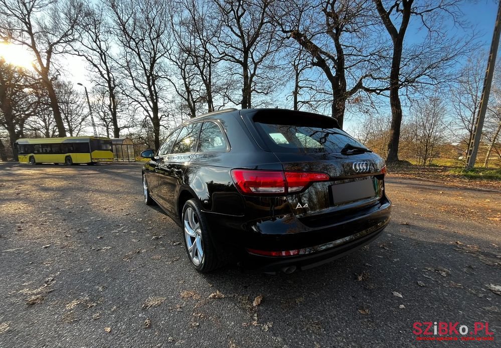2016' Audi A4 S Tronic photo #5