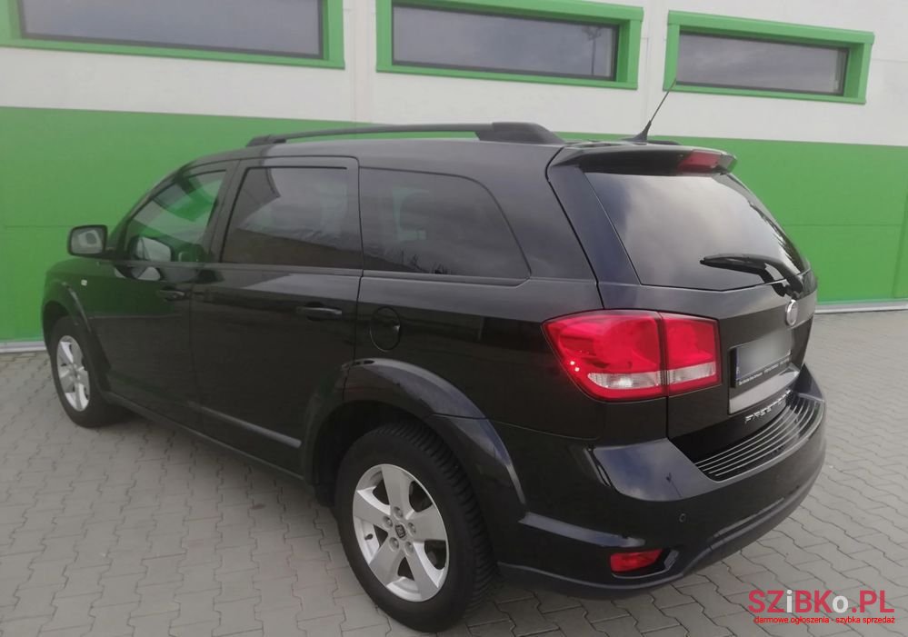 2011' Fiat Freemont 2.0 Multijet photo #4