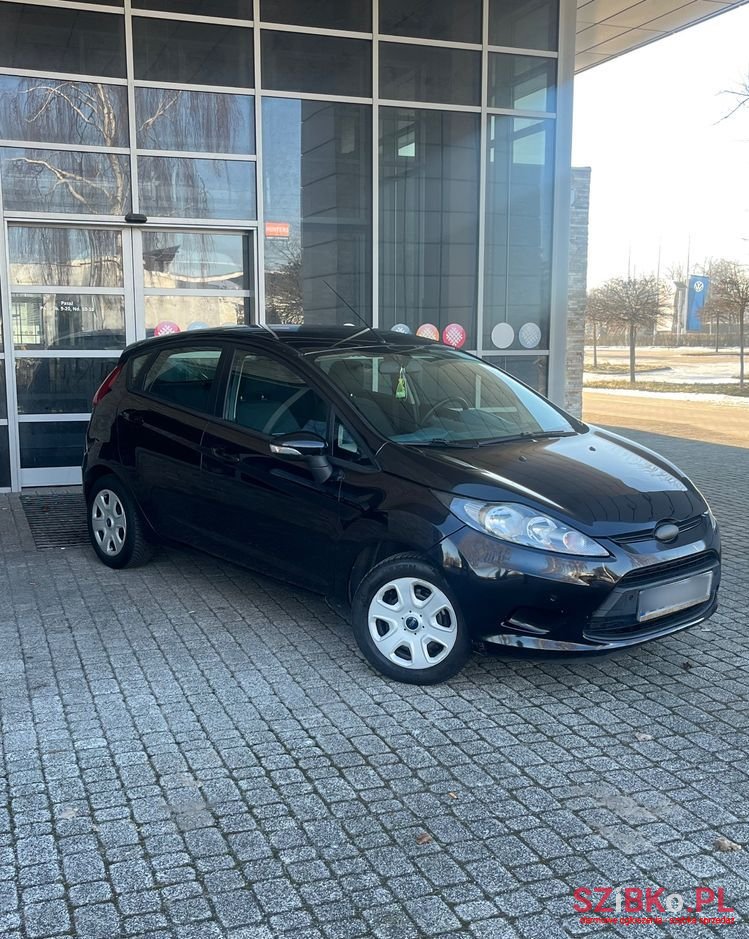 2010' Ford Fiesta photo #4