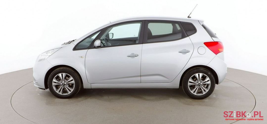 2017' Kia Venga photo #2