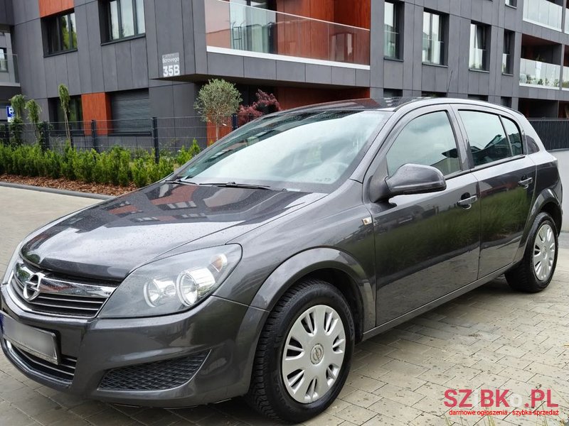 2012' Opel Astra Iv 1.6 Active photo #1