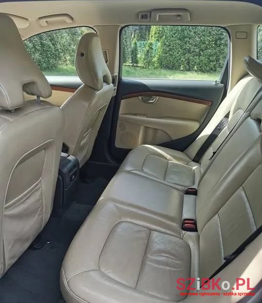 2008' Volvo V70 2.4D Summum photo #6