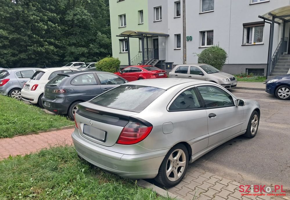 2001' Mercedes-Benz C-Class 180 photo #4