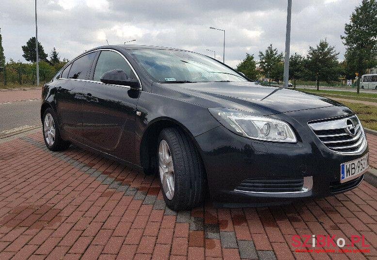 2010' Opel Insignia photo #1