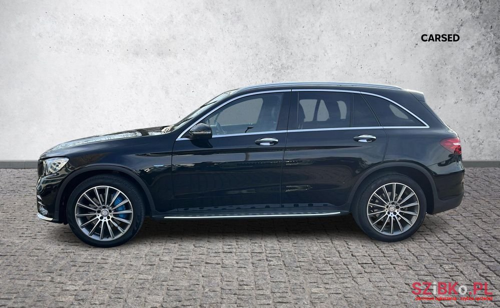 2016' Mercedes-Benz GLC photo #2