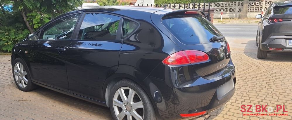 2008' SEAT Leon photo #3