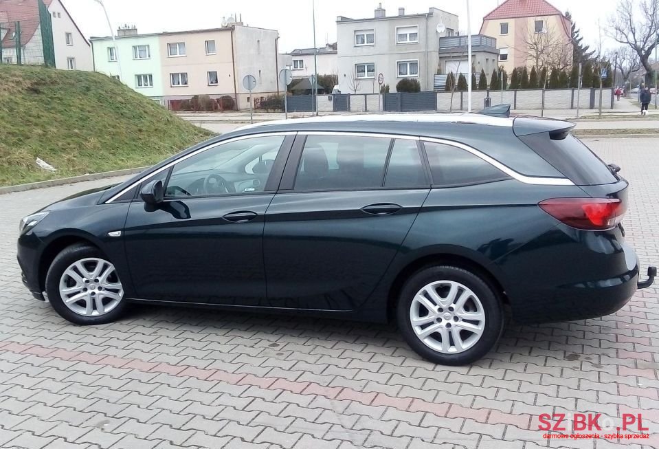 2017' Opel Astra photo #5