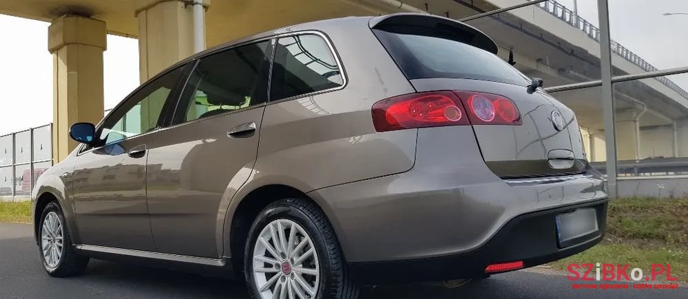 2008' Fiat Croma photo #4
