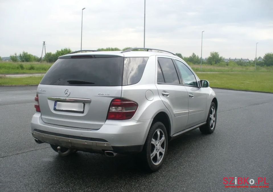 2008' Mercedes-Benz Ml photo #6