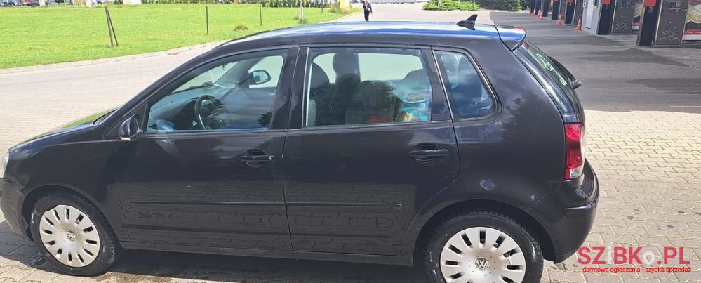 2008' Volkswagen Polo photo #1