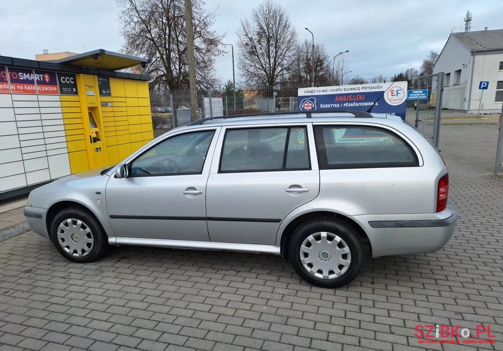 2002' Skoda Octavia photo #5