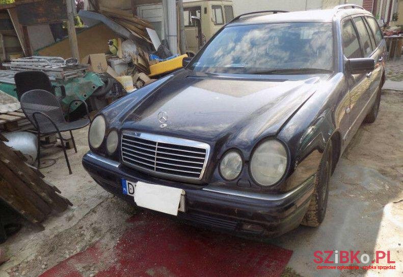 1997' Mercedes-Benz Klasa E photo #1