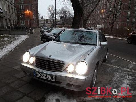 2000' Mercedes-Benz E-Class photo #2