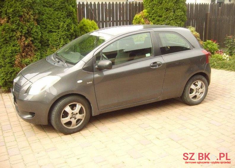 2008' Toyota Yaris photo #1
