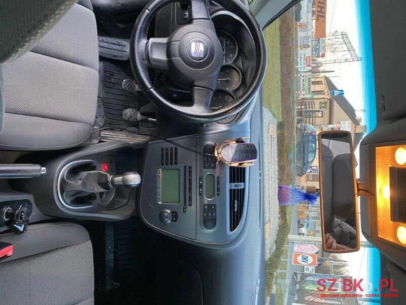 2006' SEAT Leon photo #4