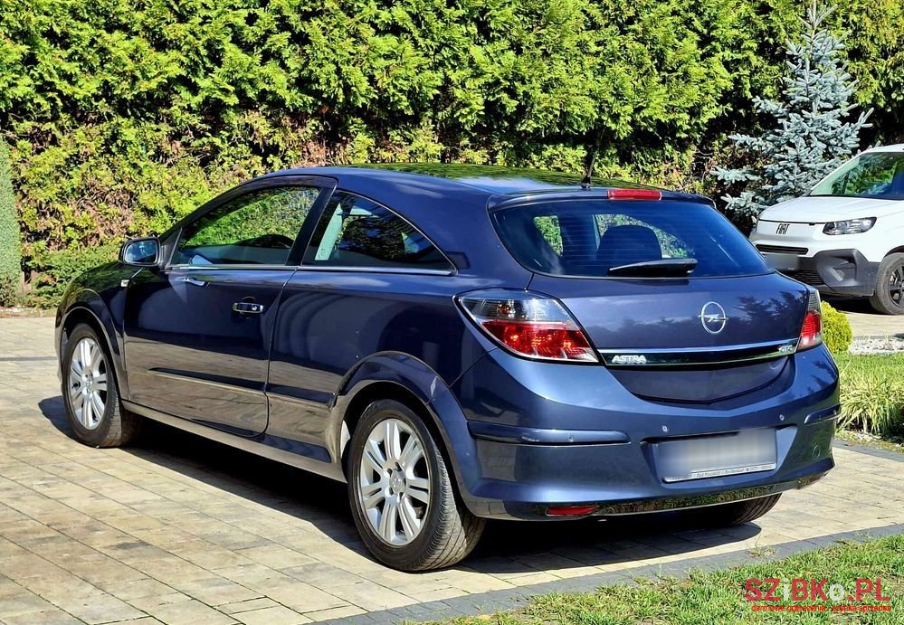 2009' Opel Astra photo #4